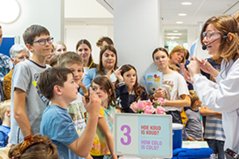 Kinderen bij een evenement