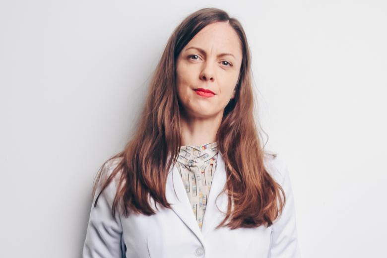 Portretfoto Anna Harris